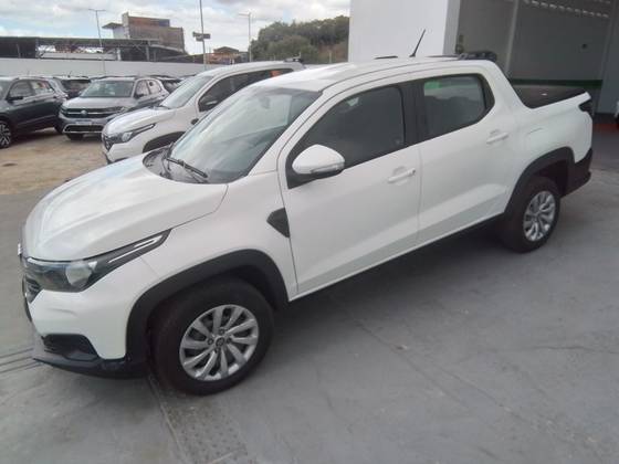 FIAT STRADA 1.3 FIREFLY FLEX FREEDOM CD MANUAL FIAT STRADA 1.3 FIREFLY FLEX FREEDOM CD MANUAL